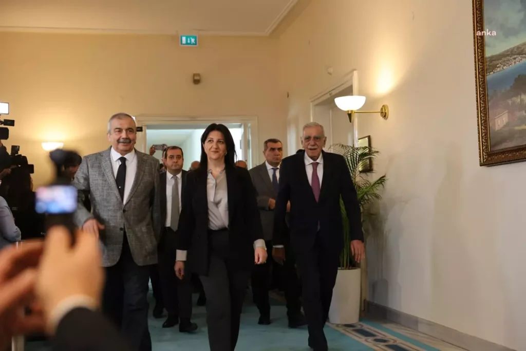 DEM Parti Heyeti, Eski HDP Liderlerine Ziyaret Gerçekleştiriyor