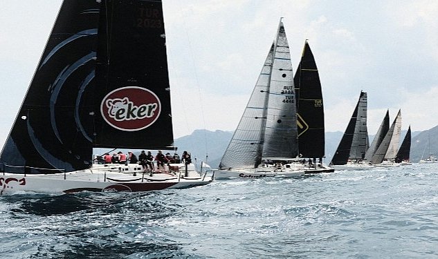 eker-yelken-grubu-marmaris-kis-trofesinde-birinci-oldu-ahhf6ITm.jpg